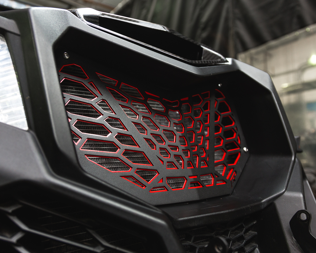 Canam_x3_Grille-14