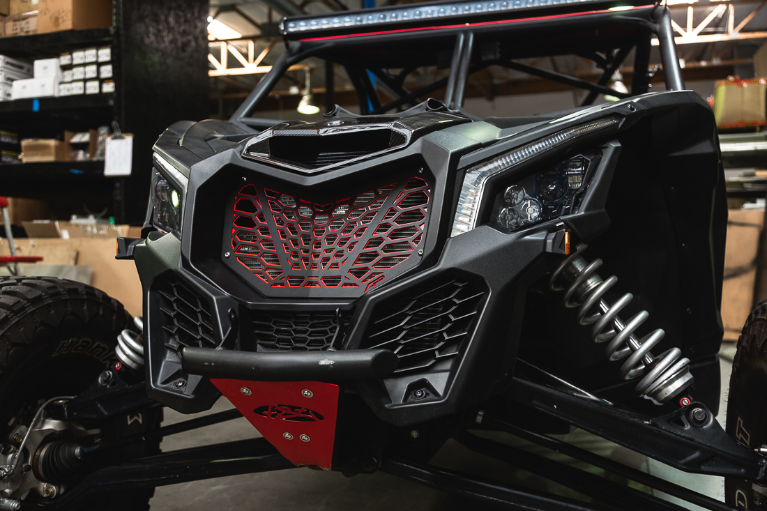 Canam_x3_Grille-4
