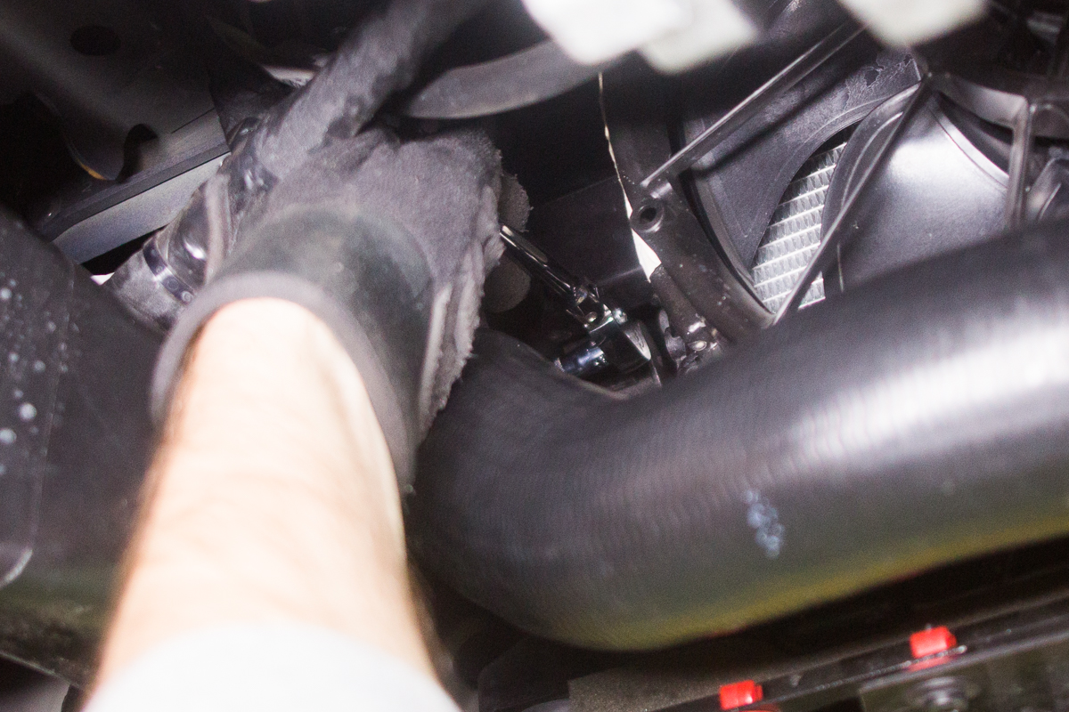 FocusRS_Chargepipe_Install-7
