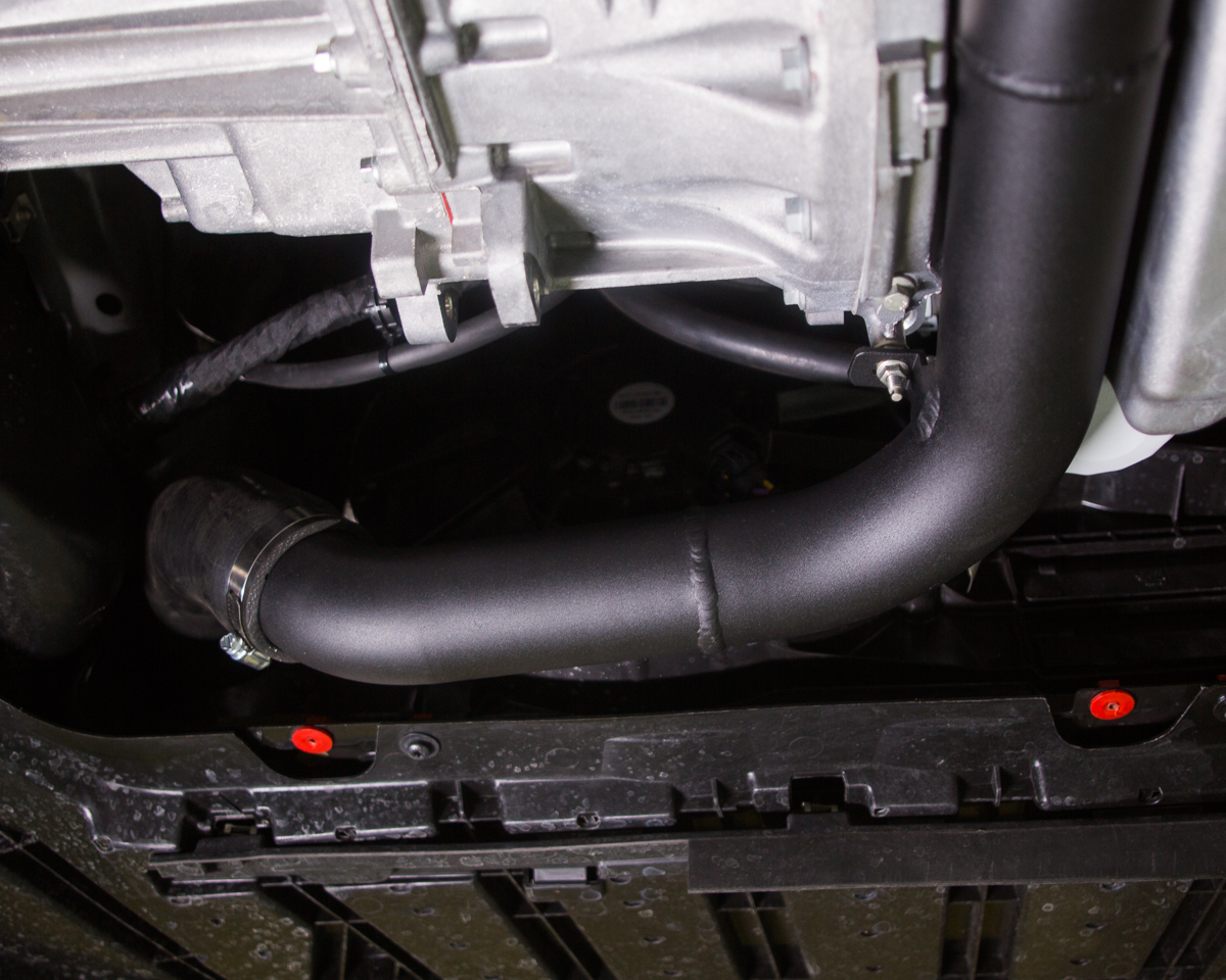 FocusRS_Chargepipe_Installed-4